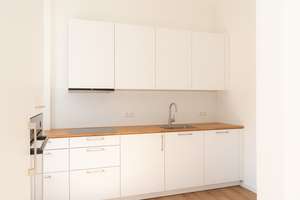 Frisch renovierte Altbauwohnung. Nagelneue EBK und Designbelag, Balkon, Wanne, etc. – Hans-Sachs-Straße 38, 1129 Pieschen-Nord/Trachenberge, Dresden – Vorschaubild 9