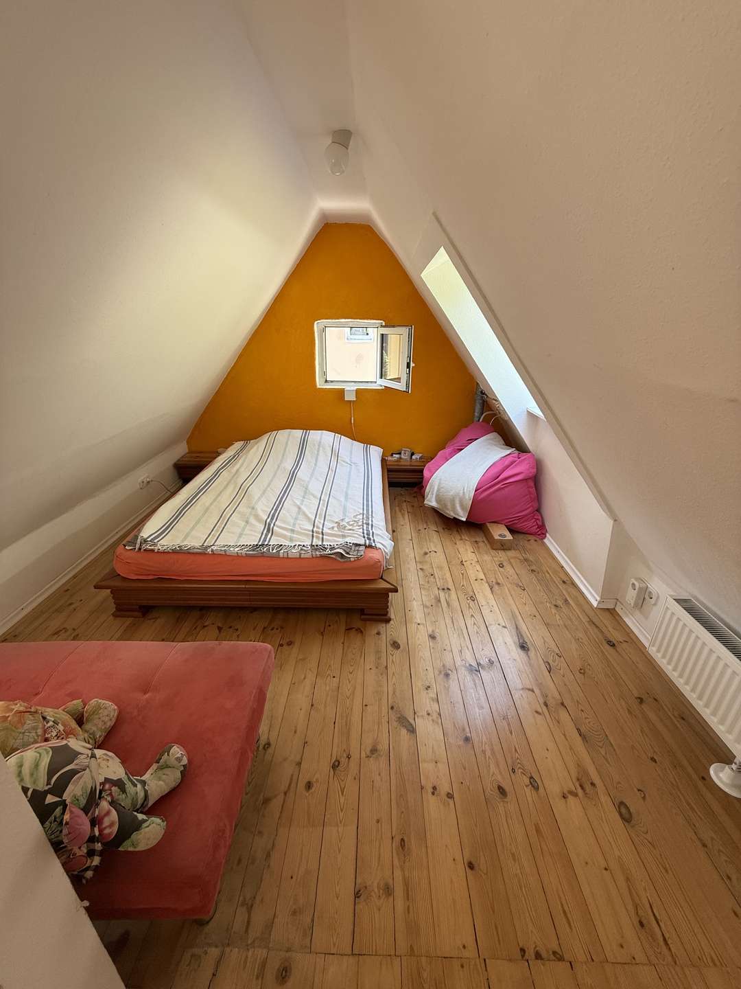 Immobilie in Calw - Wohnen im Grünen – charmantes Zuhause mit Blick ins Tal und Waldnähe - Bild 10