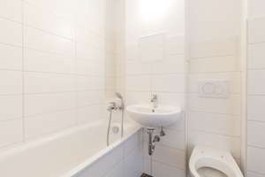Frisch sanierte 3-Zimmerwohnung mit modernen Bad mit Wanne – Ernst-Haeckel-Weg 9, 6122 Nördliche Neustadt, Halle (Saale) – Vorschaubild 4