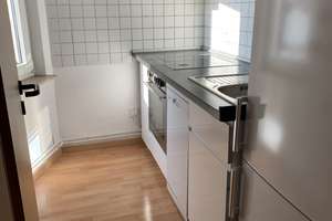 Sehr schöne 2-Zimmer DG Whg, renoviert, möbliert + Einbauküche – Hintere Schöneworth 17, 30167 Nordstadt, Hannover – Vorschaubild 2