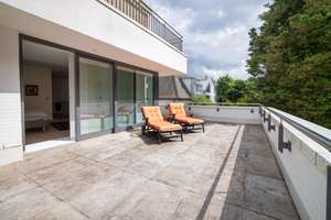 Exklusive Maisonette-Wohnung mit Garten, Aufzug und Tiefgarage an der Kieler Förde – Die vollständige Adresse der Immobilie erhältst du vom Anbieter., 24105 Düsternbrook, Kiel – Vorschaubild 9