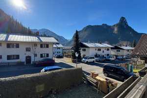 Erkennen Sie die Möglichkeiten! Gemütliches  Einfamilienhaus mit viel Potenzial in Bergblicklage – Garmisch-Partenkirchen (Kreis) – Vorschaubild 1