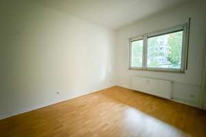Helle Wohnung mit Modernem Komfort – Die vollständige Adresse der Immobilie erhältst du vom Anbieter., 12279 Marienfelde, Berlin – Vorschaubild 4