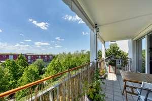 +++ Fernblick & Sonnenuntergang - hell & sonnig - 2 Balkone & 2 Bäder - inkl. EBK - TG optional +++ – Mahatma-Gandhi-Straße 9, 70376 Burgholzhof, Stuttgart – Vorschaubild 6