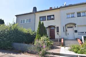 Familienfreundliches Reihenhaus mit viel Potenzial zur Selbstverwirklichung in Chemnitz-Borna! – Louis-Otto-Straße 19, 9114 Borna-Heinersdorf, Chemnitz – Vorschaubild 4