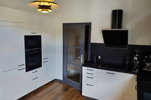 Außergewöhnliche 3-Zimmer-Altbau-Wohnung mit großem Süd-Balkon, hochwertige Einbauküche, Klimaanlage – Schanzenstr. 11, 68159 Innenstadt/Jungbusch, Mannheim – Vorschaubild 6