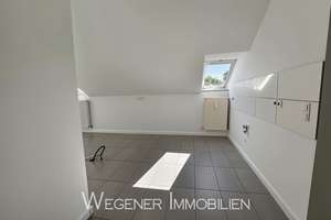 *** Loft-Charakter: 3-Zi-DG-Wohnung mit 2 Bäder und KFZ Stellplatz in guter Lage Trudering! *** – 81825 Gartenstadt Trudering, München – Vorschaubild 9