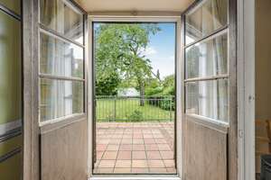 Property thumbnail 9