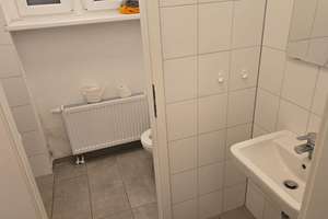 Wohnen mit Charakter: Modernisierte 4,5-Zimmer-Wohnung in Berlin-Britz – Bürgerstraße 36, 12347 Britz, Berlin – Vorschaubild 2