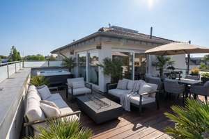 Rooftop-Villa über den Dächern: Duplex-Penthouse mit Privat-Aufzug & 360°-Dachterrasse