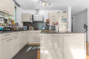3-Zimmer-Wohnung mit XXL-Terrasse, Tageslichtbad & Einbauküche – 60438 Kalbach-Riedberg, Frankfurt am Main – Vorschaubild 4