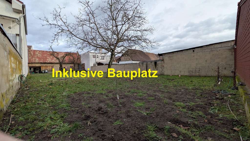 Immobilie in Oberhausen-Rheinhausen - 990 m² voller Möglichkeiten Zweifamilienhaus & Bauplatz - Bild 0