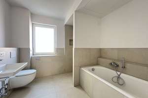 NEUBAU-3-Zimmer-Gartenwohnung mit Süd-Terrasse + wohnlich ausgebautem Souterrain (2 Räume + 2. Bad) – Kranichweg 33, 81827 Waldtrudering, München – Vorschaubild 9