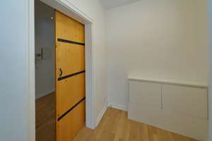 Lichtdurchflutete Penthouse-Wohnung mit 270-Grad-Terrasse in exklusiver Lage von Köln-Marienburg – Die vollständige Adresse der Immobilie erhältst du vom Anbieter., 50968 Marienburg, Köln – Vorschaubild 7