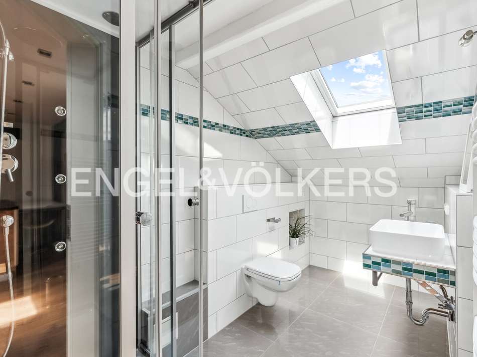 EV - Badezimmer im DG