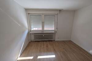 2 Balkone & 4 Zimmer - frisch sanierte Wohnung sucht neuen Mieter – Möwenstr. 49, 42281 Barmen, Wuppertal – Vorschaubild 7
