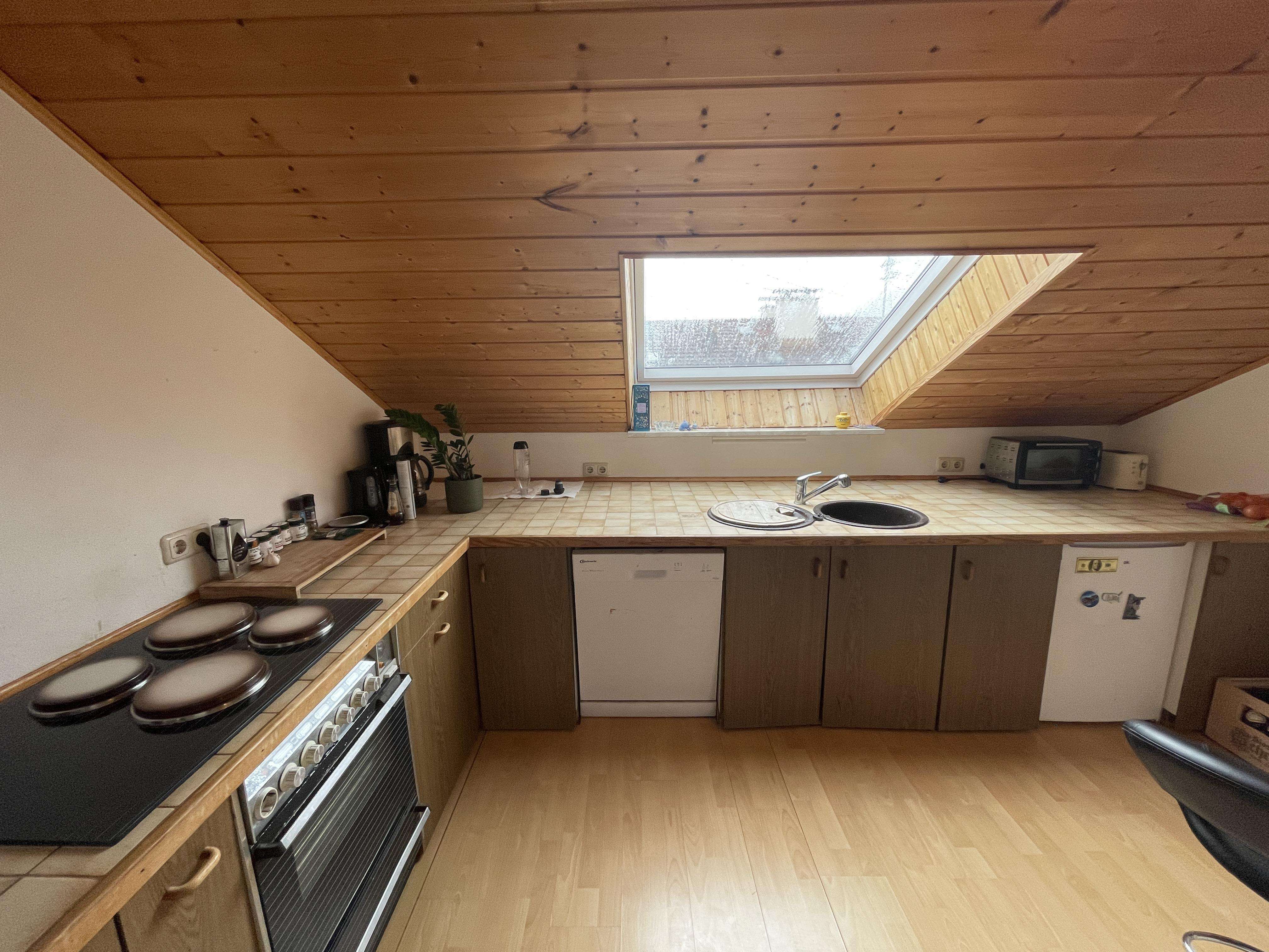 Immobilie in Peißenberg - Gemütliche Dachgeschosswohnung in familiärer Wohnanlage. - Bild 0