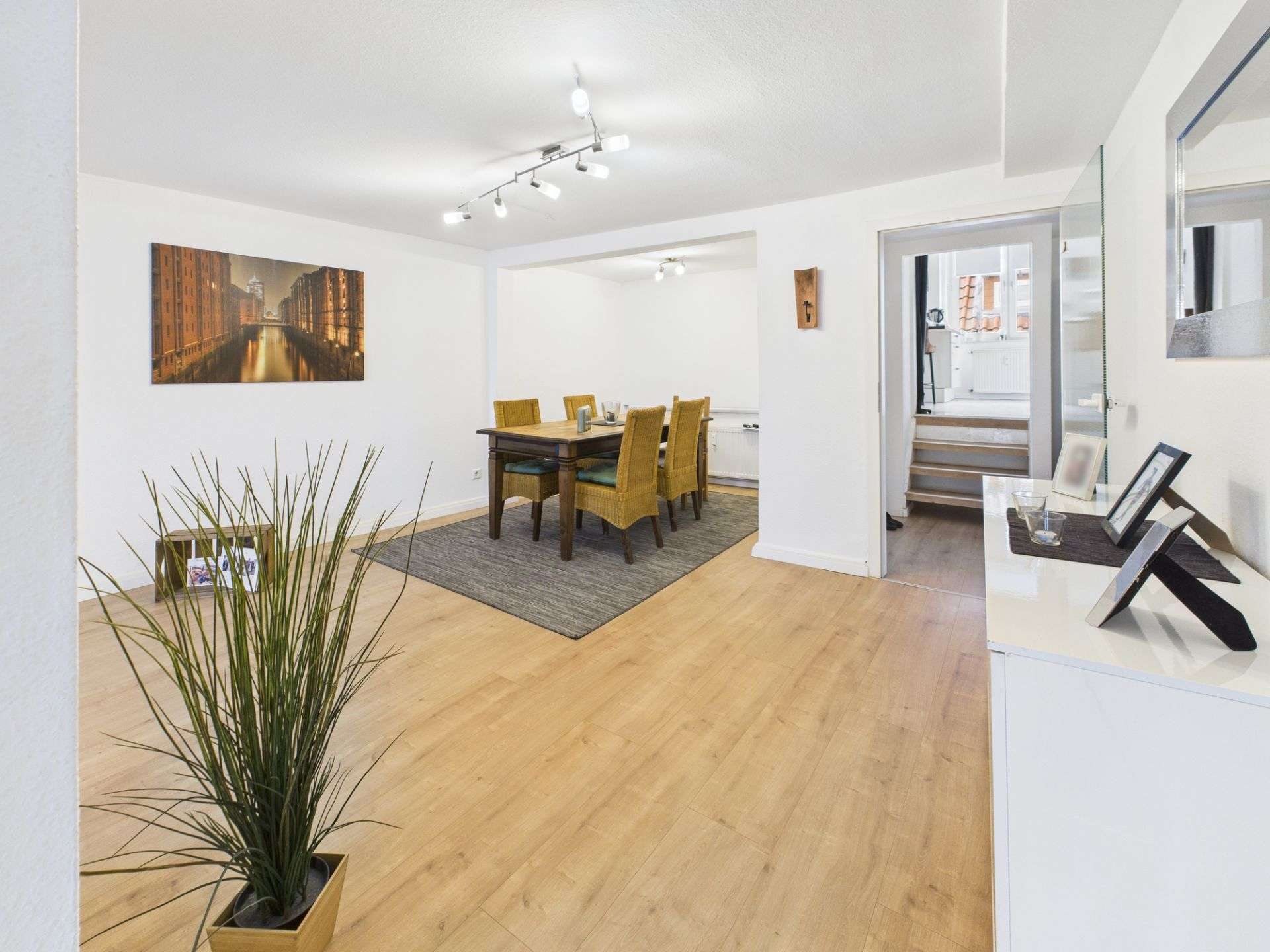 Immobilie in Bad Salzuflen - Einziehen & Altbaucharme genießen oder vermieten & Faktor ca. 13 sichern! - Bild 3