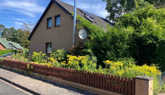 Bild von Ankommen und Wohlfühlen: Charmantes Einfamilienhaus in idyllischer Wohnlage.
