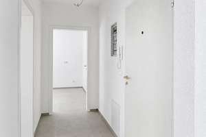 7546 - Erstbezug nach Sanierung: Helle u. gut geschnittene 2-ZKB mit Balkon! – Die vollständige Adresse der Immobilie erhältst du vom Anbieter., 76187 Knielingen, Karlsruhe – Vorschaubild 7