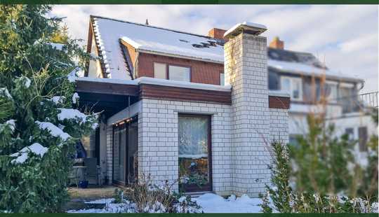 Bild von Doppelhaushälfte mit Potenzial in der beliebten Südstadt