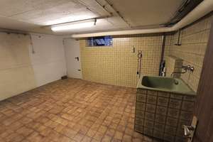 Ihr neues Zuhause in Duisburg-Rheinhausen!
Einfamilienhaus sucht neue Eigentümer – Die vollständige Adresse der Immobilie erhältst du vom Anbieter., 47228 Bergheim, Duisburg – Vorschaubild 37