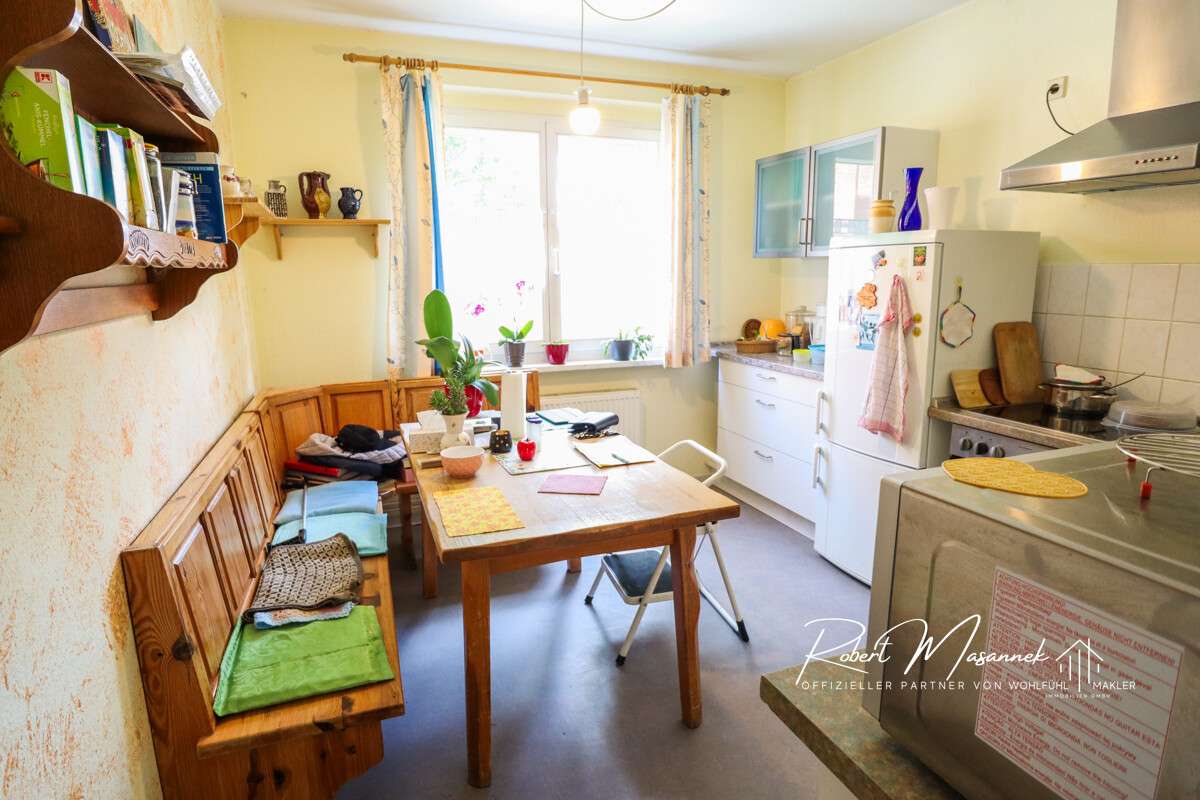 Immobilie in Zerbst/Anhalt - Gemütliche 3-Zimmer-Wohnung in ruhiger Lage – frisch sanierter Balkon mit Blick ins Grüne - Bild 1