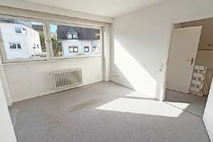 Lichtdurchflutetes Reihenmittelhaus mit Gartenparadies und Außenschwimmbecken am Ennert – Die vollständige Adresse der Immobilie erhältst du vom Anbieter., 53229 Holtorf, Bonn – Vorschaubild 10