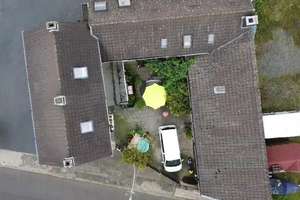 Modernisierter Vierkanthof 253 m² Wohnfläche+Nutzfläche Gewerbe möglich großer Innenhof Niederkassel – Die vollständige Adresse der Immobilie erhältst du vom Anbieter., 53859 Niederkassel – Vorschaubild 2