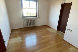 Bungalow - sehr großzügig geschnitten in Heilbronn-Böckingen – Die vollständige Adresse der Immobilie erhältst du vom Anbieter., 74080 Böckingen, Heilbronn – Vorschaubild 11