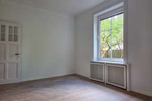 Traumhafte Wohnung mit großem Garten und Carport – Kanzleistraße 22, 22609 Nienstedten, Hamburg – Vorschaubild 9