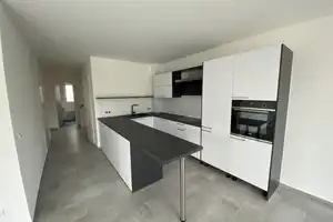 Tolle 4 Zi.-Wohnung-Stuttgart-Feuerbach – Stuttgart – Vorschaubild 2