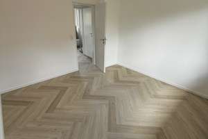 Lichtdurchflutete 3-Zimmer-Wohnung nach Kernsanierung mit Loggia & Einbauküche in Oldenburg – Die vollständige Adresse der Immobilie erhältst du vom Anbieter., 26127 Haarentor, Oldenburg (Oldenburg) – Vorschaubild 4