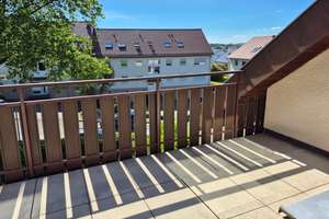Wohlfühlambiente: Charmante Galeriewohnung mit sonniger Loggia  – Die vollständige Adresse der Immobilie erhältst du vom Anbieter., 74613 Öhringen – Vorschaubild 5