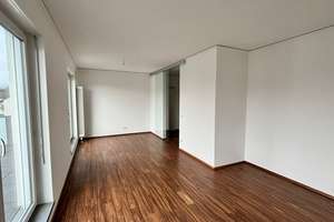 Lichtdurchflutete 2-Zimmer-Penthouse-Wohnung mit großem Balkon – Die vollständige Adresse der Immobilie erhältst du vom Anbieter., 65201 Schierstein, Wiesbaden – Vorschaubild 2