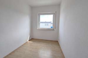Rommelsbach: 3-Zimmer-Wohnung mit zwei überdachten Balkonen – bald bezugsfrei. – 72768 Rommelsbach, Reutlingen – Vorschaubild 6
