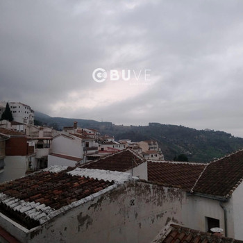 Wohnung in Casarabonela mit 3 Schlafzimmern, 2 Terrassen und einer voll ausgestatteten Küche, bezugs