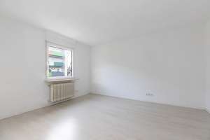 Provisionsfrei - Großes Reihenmittelhaus in Aschaffenburg – Die vollständige Adresse der Immobilie erhältst du vom Anbieter., 63741 Nilkheim, Aschaffenburg – Vorschaubild 9