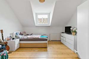 Gut vermietete Wohnung in zentraler Lage von Düsseldorf – Die vollständige Adresse der Immobilie erhältst du vom Anbieter., 40227 Oberbilk, Düsseldorf – Vorschaubild 3