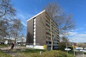 4 Zimmerwohnung  im 7 OG mit Aufzug - sofort frei - Garage kann dazu gekauft werden – Die vollständige Adresse der Immobilie erhältst du vom Anbieter., 72768 Oferdingen, Reutlingen – Vorschaubild 2