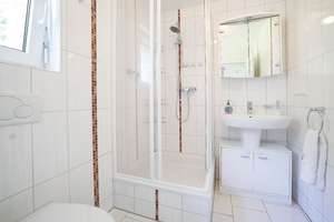 JA, zum modernen Wohnen auf zwei Ebenen–Neuwertige Maisonette + 2 Stellplätze in Solingen-Gräfrath – Die vollständige Adresse der Immobilie erhältst du vom Anbieter., 42653 Gräfrath, Solingen – Vorschaubild 4
