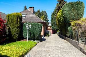 Familienfreundliches Holstein-Haus in Hamburg-Niendorf – äußerst gepflegt mit ganz viel Gartenidylle – Die vollständige Adresse der Immobilie erhältst du vom Anbieter., 22455 Niendorf, Hamburg – Vorschaubild 5