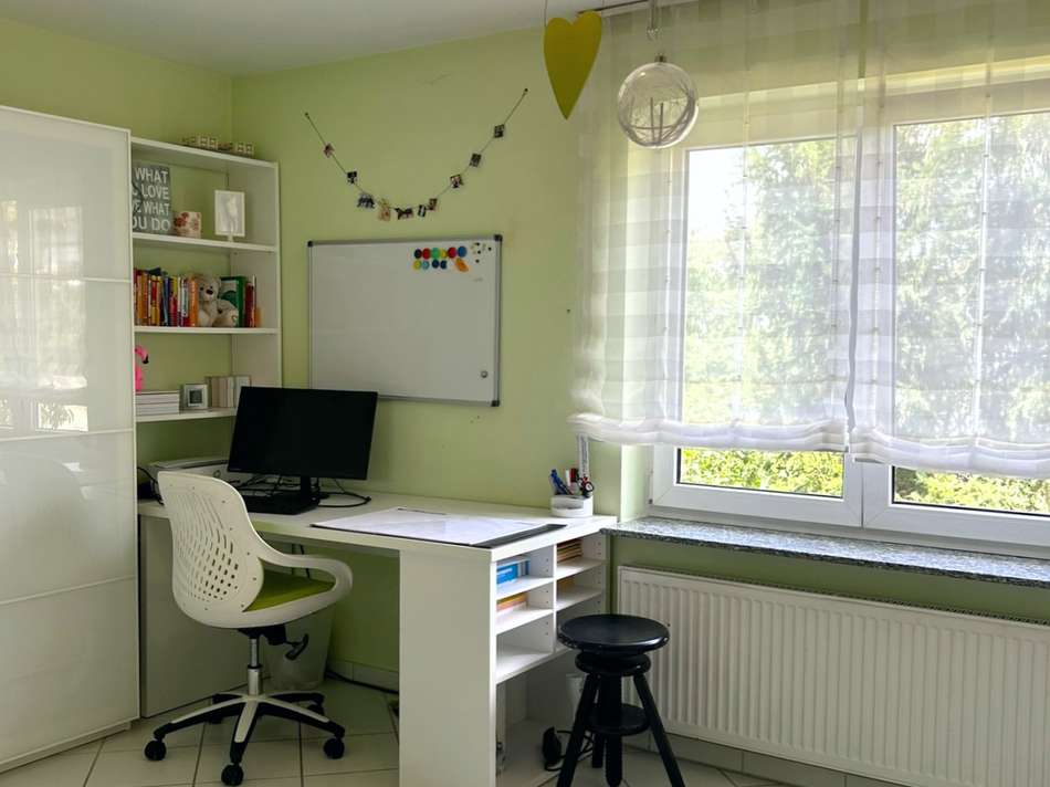 Schlafzimmer 1