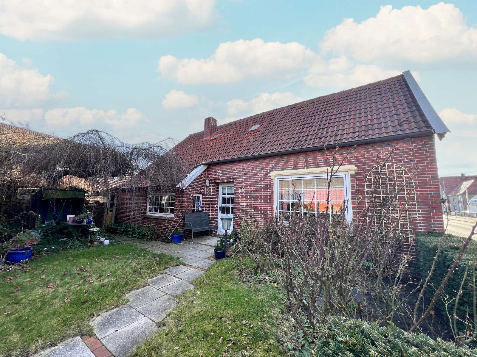 Charmantes Haus mit Geschichte – viel Potenzial für Ihre Ideen, Emden – Bild 2