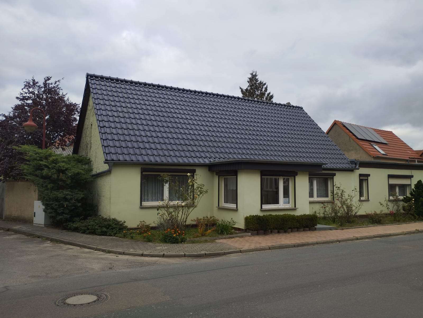 Einfamilienhaus mit Dreiseitenhof-Charakter, Scheune und Garten in Reetz, Potsdam Mittelmark Kreis – Bild 1