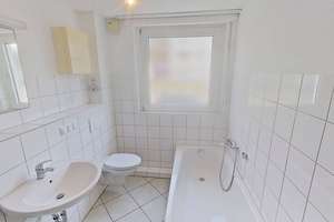 Durchdacht & geräumig: Helle 3-Zimmer-Wohnung mit Tageslicht-Vollbad – Lahrkampstraße 1, 33104 Schloß Neuhaus, Paderborn – Vorschaubild 9