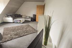 wunderschönes EFH mit großem Grundstück und unverbaubarem Blick ins Glonntal – Die vollständige Adresse der Immobilie erhältst du vom Anbieter., 85235 Pfaffenhofen an der Glonn – Vorschaubild 8