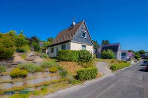 Familienchance auf 1.151 m² – freistehendes Haus mit Garten und Entwicklungspotenzial – Die vollständige Adresse der Immobilie erhältst du vom Anbieter., 42859 Falkenberg, Remscheid – Vorschaubild 4