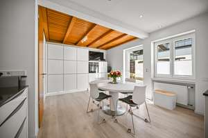 Großzügige Architektenvilla mit Schwimmbad und 2 Doppelgaragen in beliebter Lage von Bonn-Rüngsdorf – Die vollständige Adresse der Immobilie erhältst du vom Anbieter., 53179 Rüngsdorf, Bonn – Vorschaubild 13