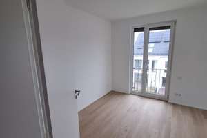 Außergewöhnlicher Neubau, 6-Zimmer-Doppelhaushälfte 3 Terrassen – Schmetterlingsstraße 7 b, 85551 Kirchheim bei München – Vorschaubild 13